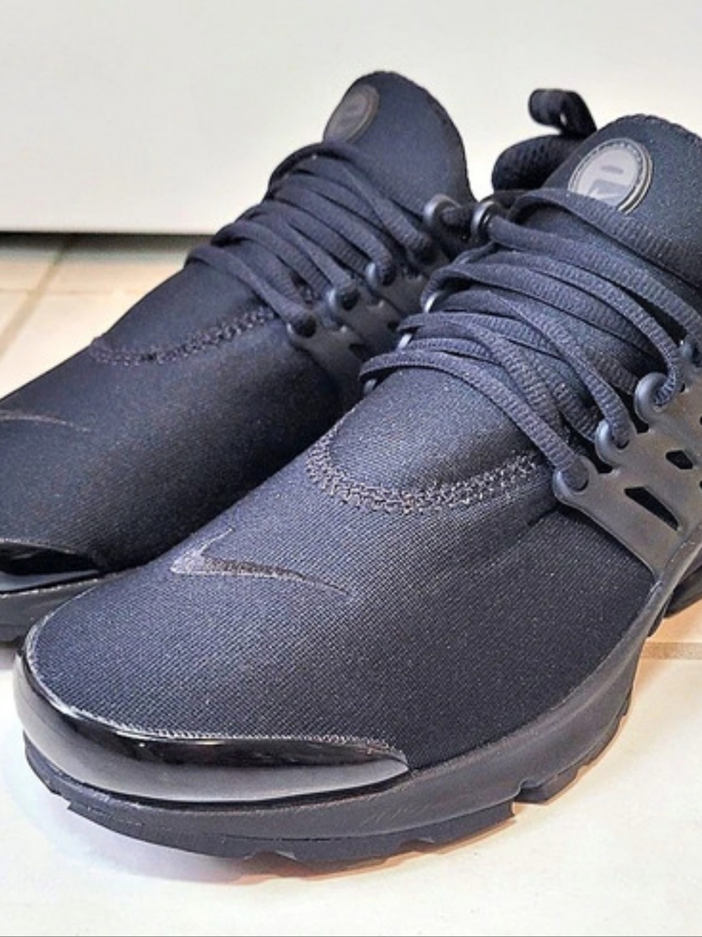 Nike Air Presto Essential Black Sneakers